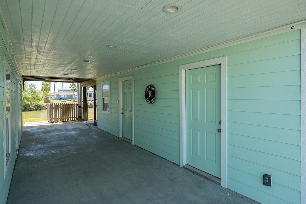 117 Quail Dr Rockport, TX 78382 - Thumbnail 4