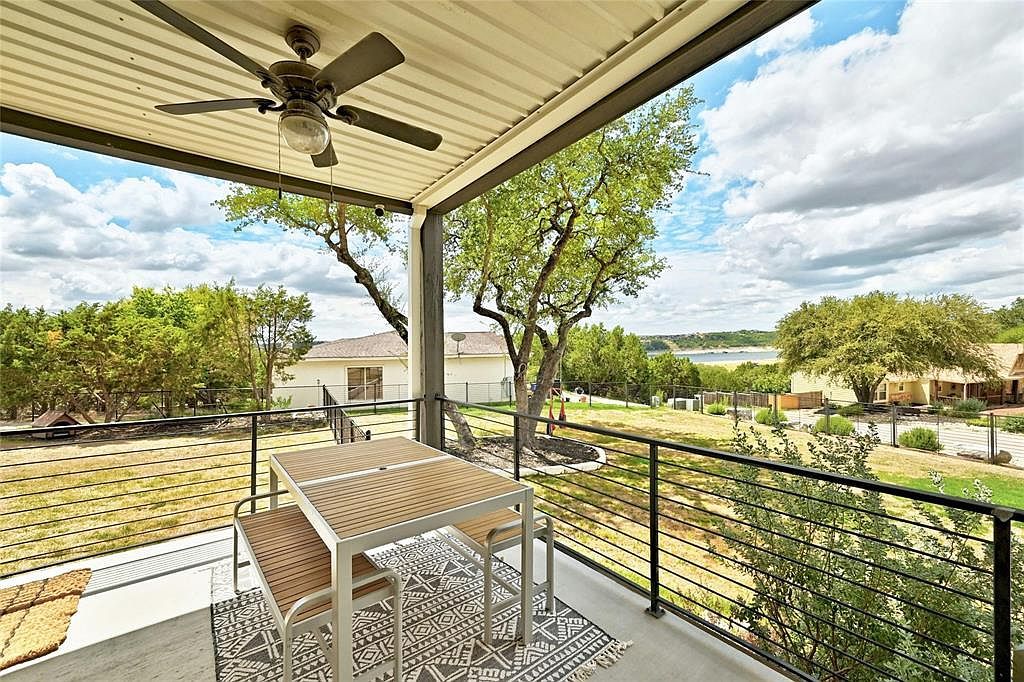 3005 Constitution Sq Lago Vista, TX 78645 - Thumbnail 4