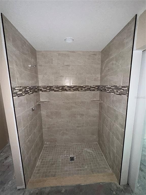 891 County Road 482c Lake Panasoffkee, FL 33538 - Thumbnail 4