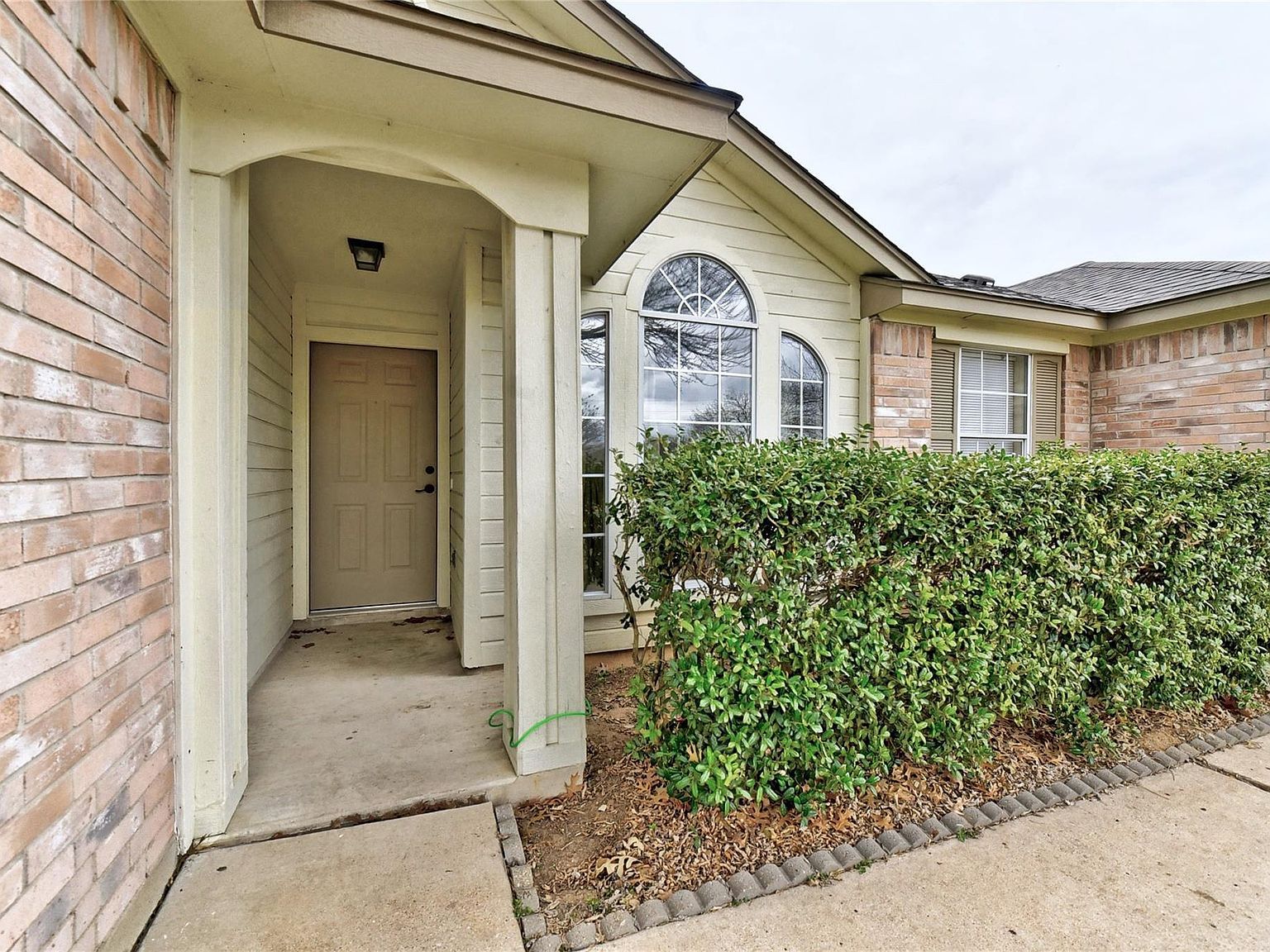 11412 Tickford Dr Del Valle, TX 78617 - Thumbnail 4