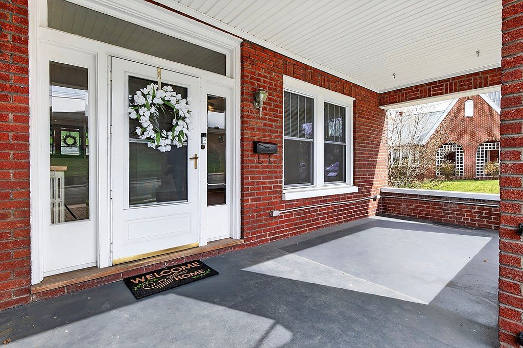 415 E Main St Marion, VA 24354 - Thumbnail 4
