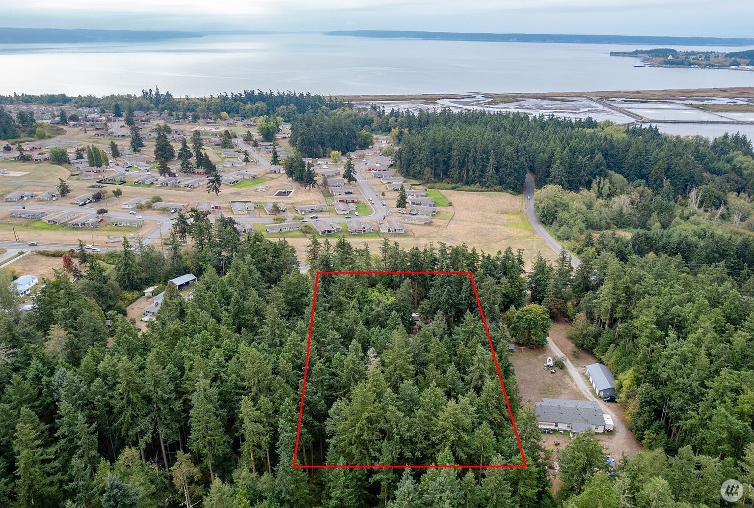 159 E Crescent Harbor Rd Oak Harbor, WA 98277 - Thumbnail 4