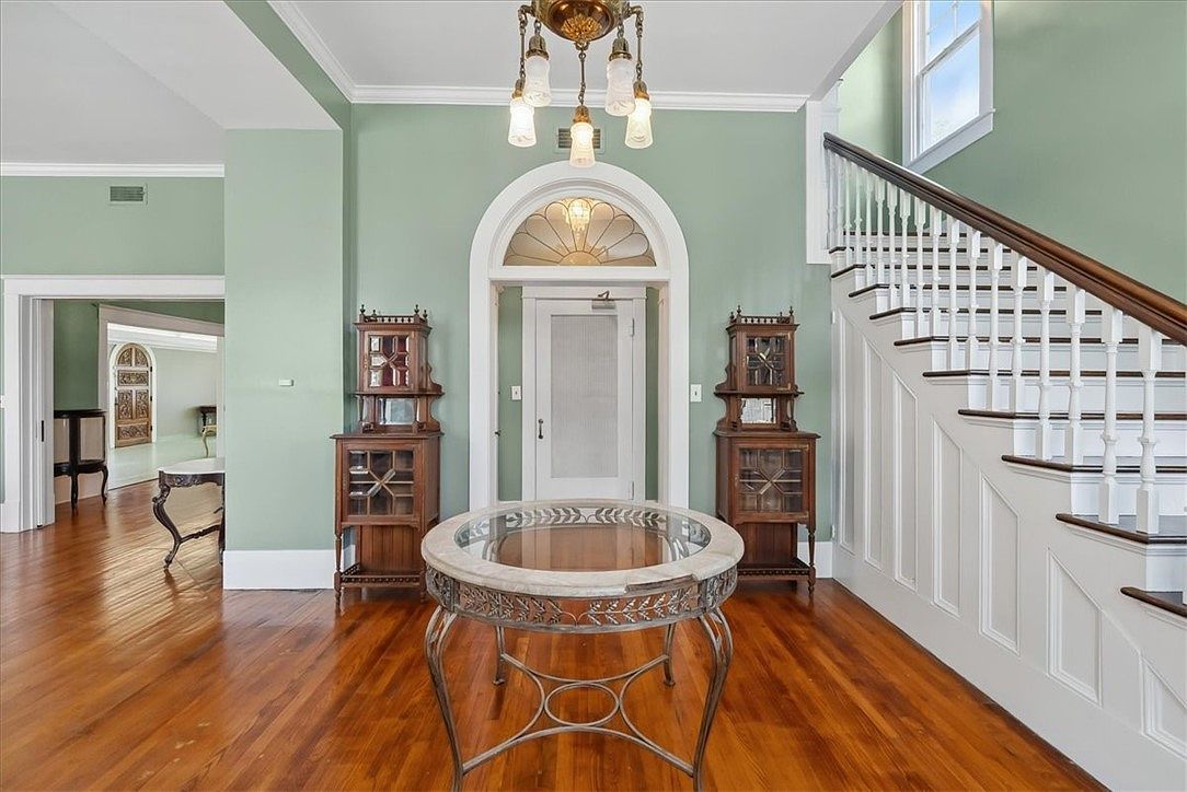 1309 N Adams St Beeville, TX 78102 - Thumbnail 4