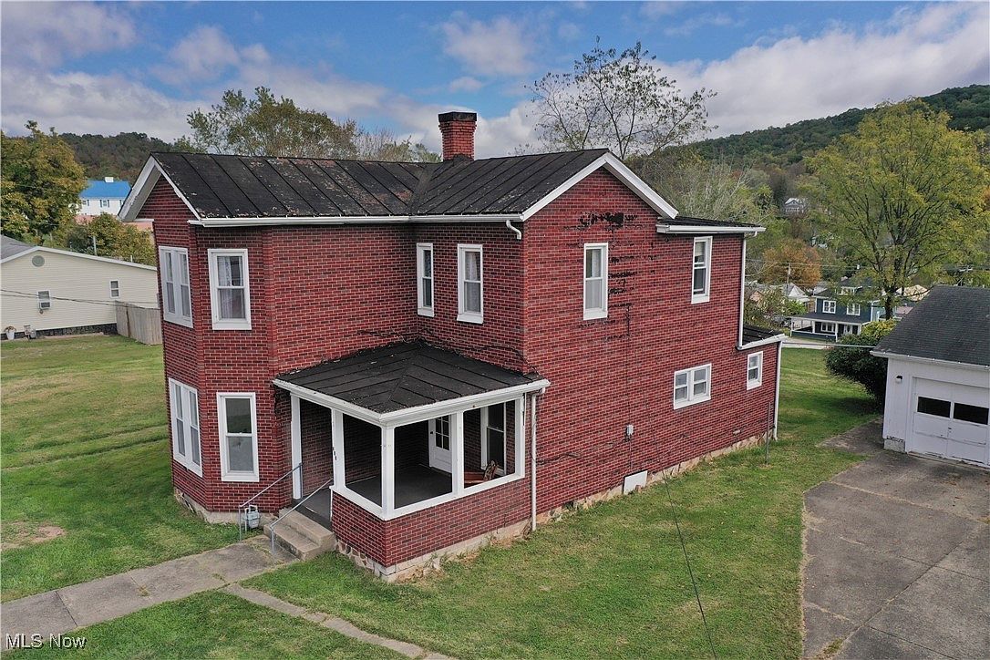 705 Main St Pennsboro, WV 26415 - Thumbnail 4