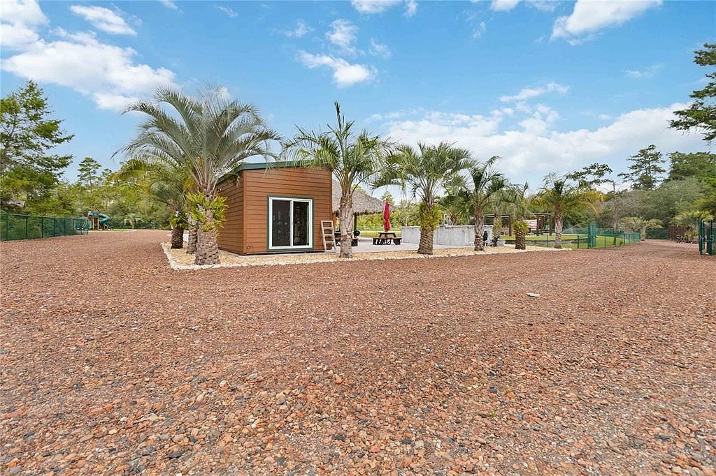 5600 NE 5th Ln Silver Springs, FL 34488 - Thumbnail 4