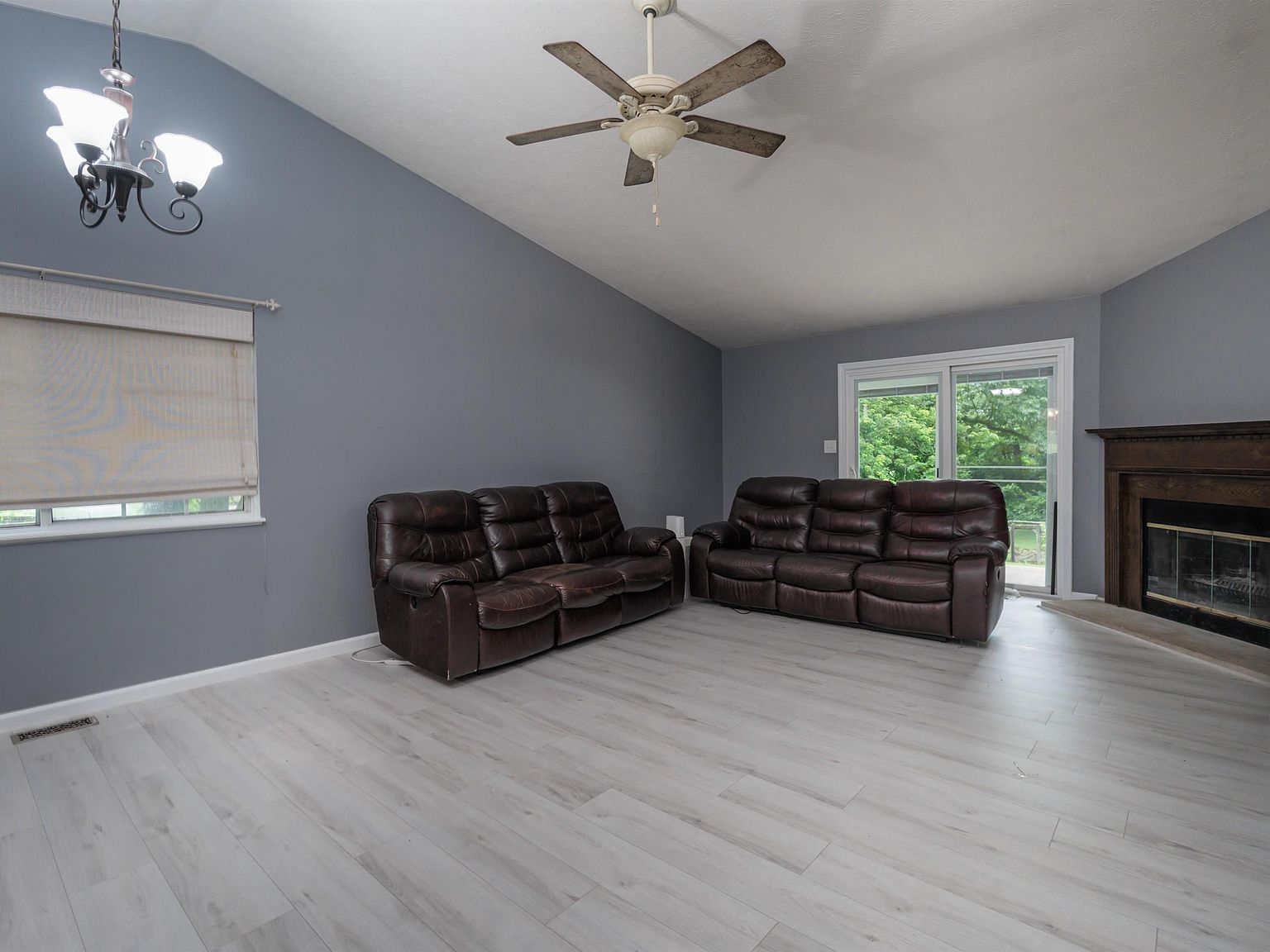 4290 N Ridgeley Dr Bloomington, IN 47404 - Thumbnail 4