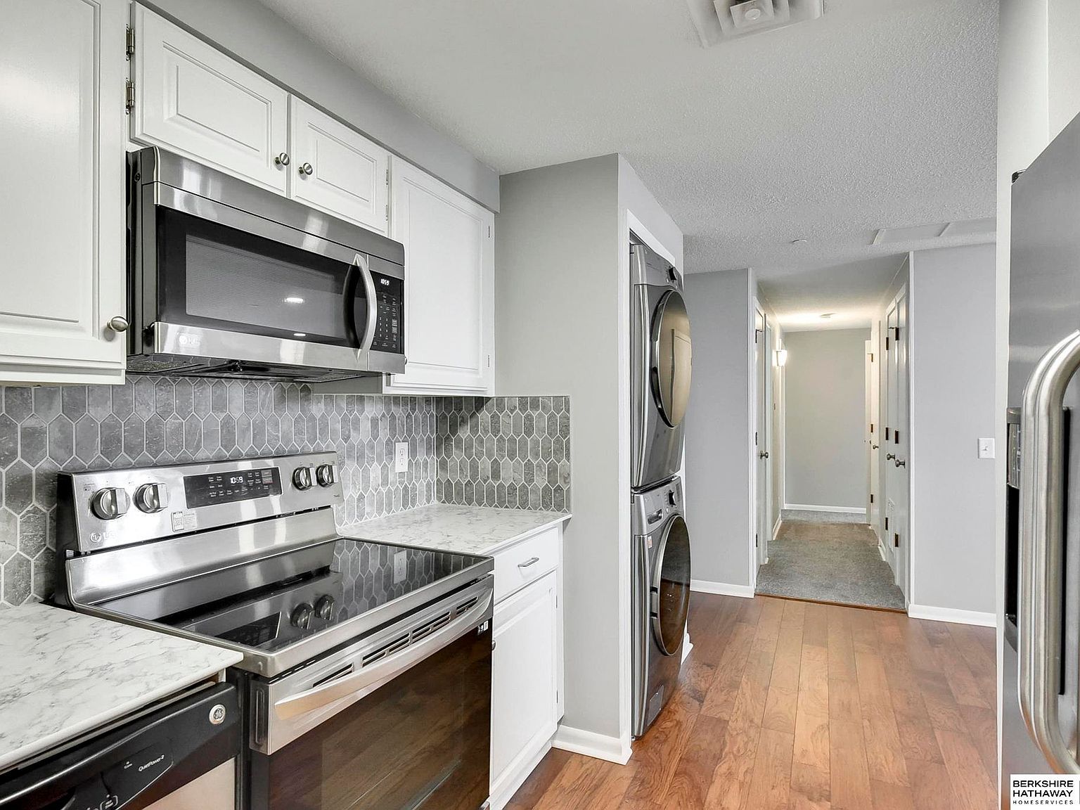 312 S 16th St APT 804 Omaha, NE 68102 - Thumbnail 4