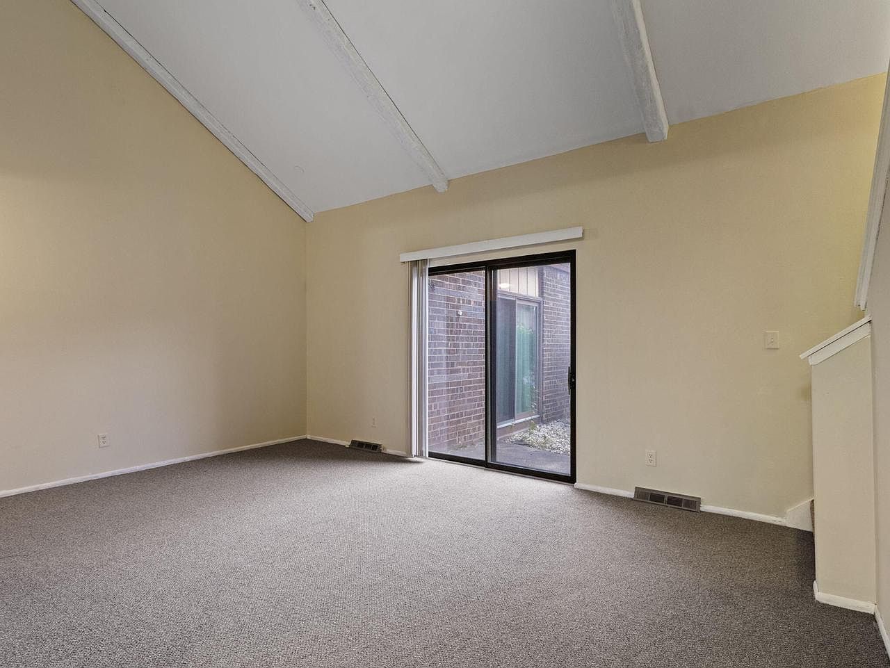 4129 W College Ave Franklin, WI 53132 - Thumbnail 4