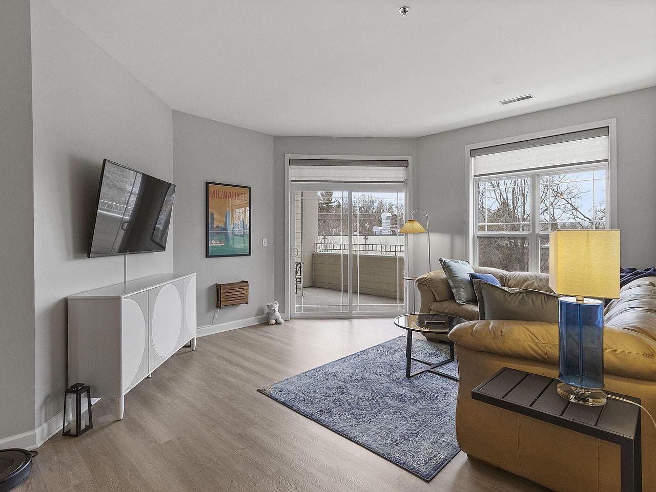 213 S Main St UNIT 205 Mequon, WI 53092 - Thumbnail 4