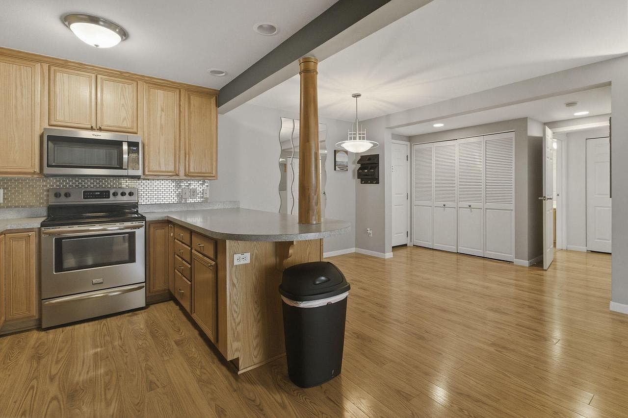 1108 N Milwaukee St Unit 136 Milwaukee, WI 53202 - Thumbnail 4