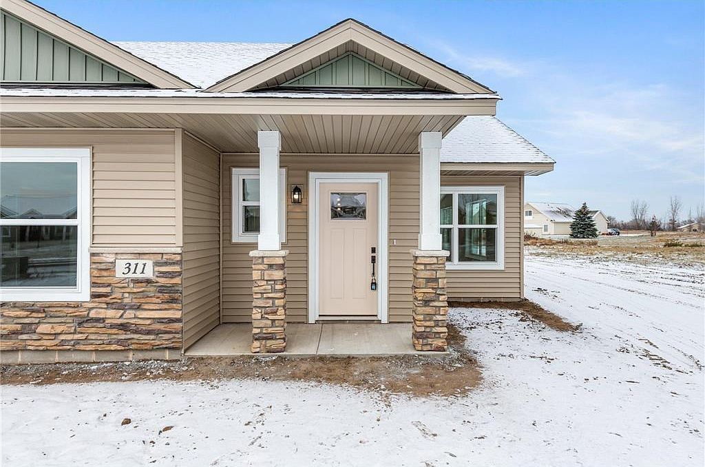 260 Spring St Osceola, WI 54020 - Thumbnail 4