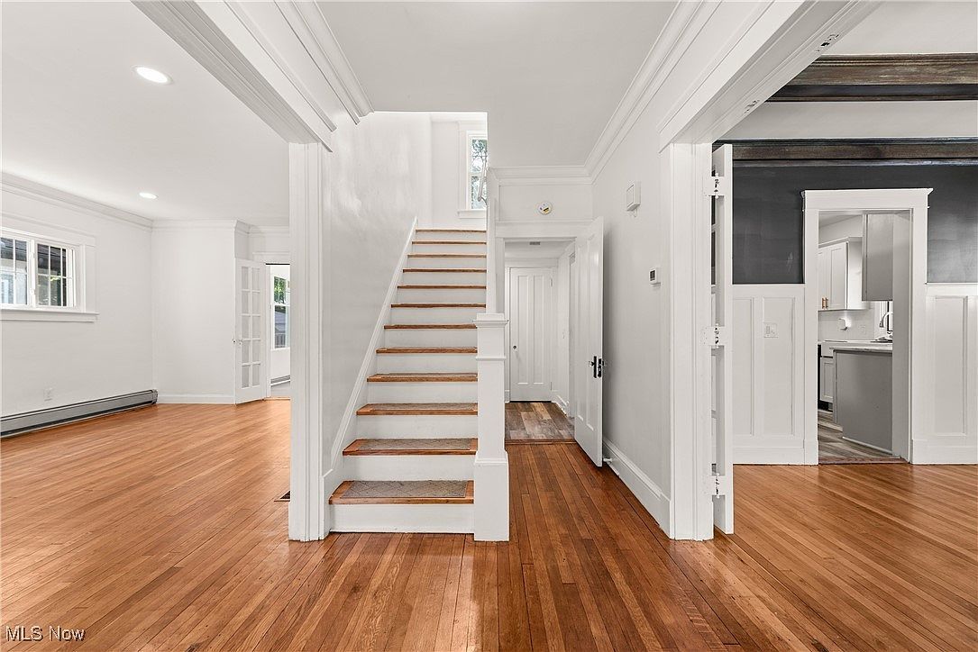 3048 Euclid Heights Blvd Cleveland Heights, OH 44118 - Thumbnail 4