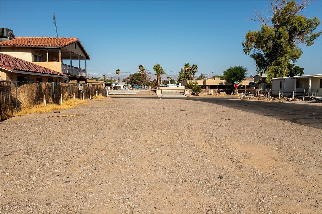 2167 Oswood Ln Bullhead City, AZ 86442 - Thumbnail 4