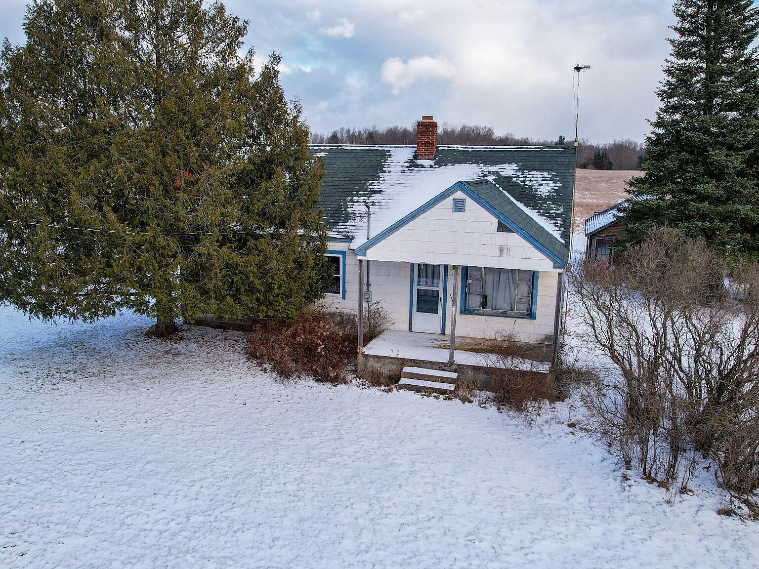 4150 Adams Rd Gladwin, MI 48624 - Thumbnail 4