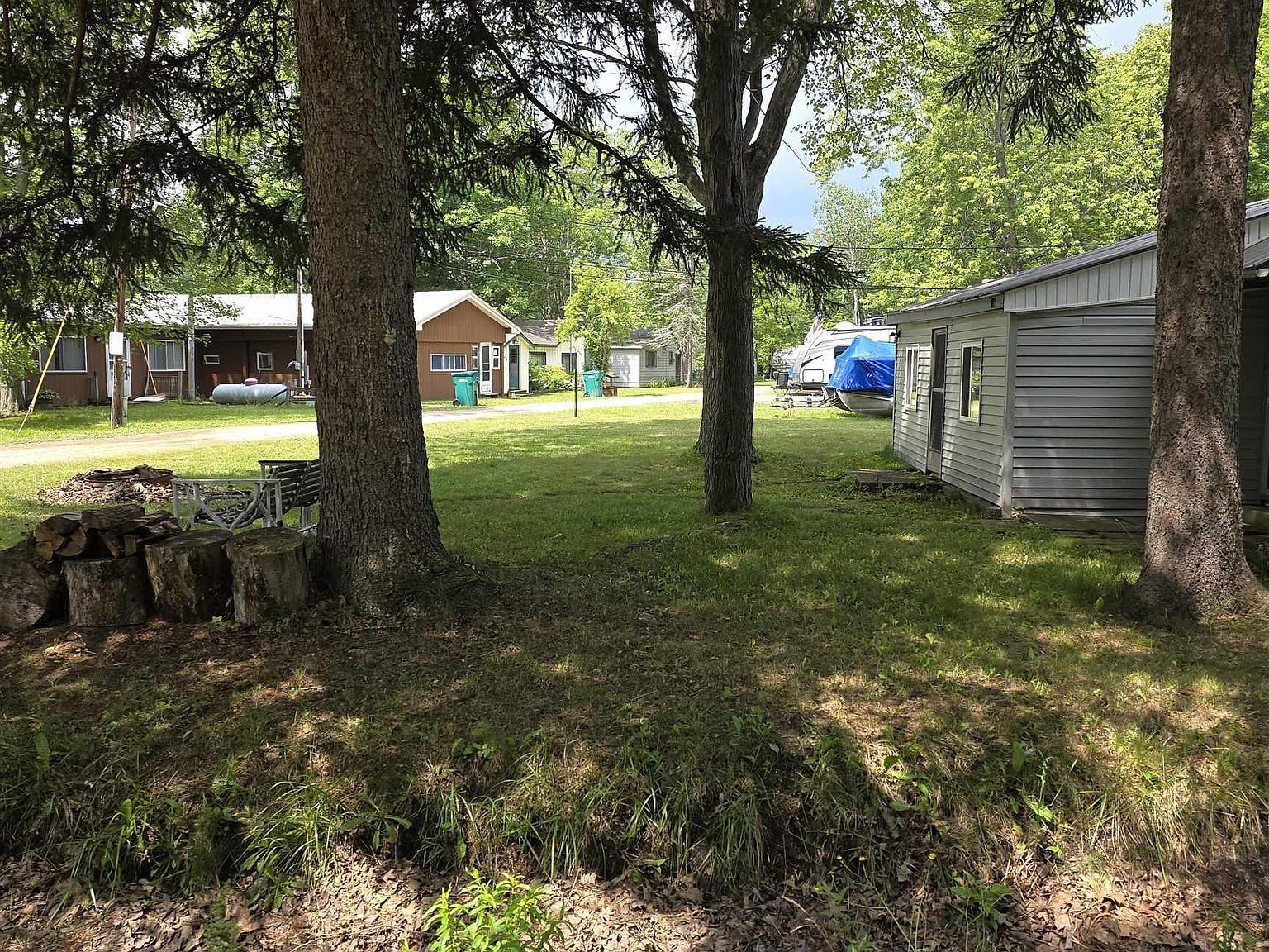 485 Bushong Beach Dr Gladwin, MI 48624 - Thumbnail 4