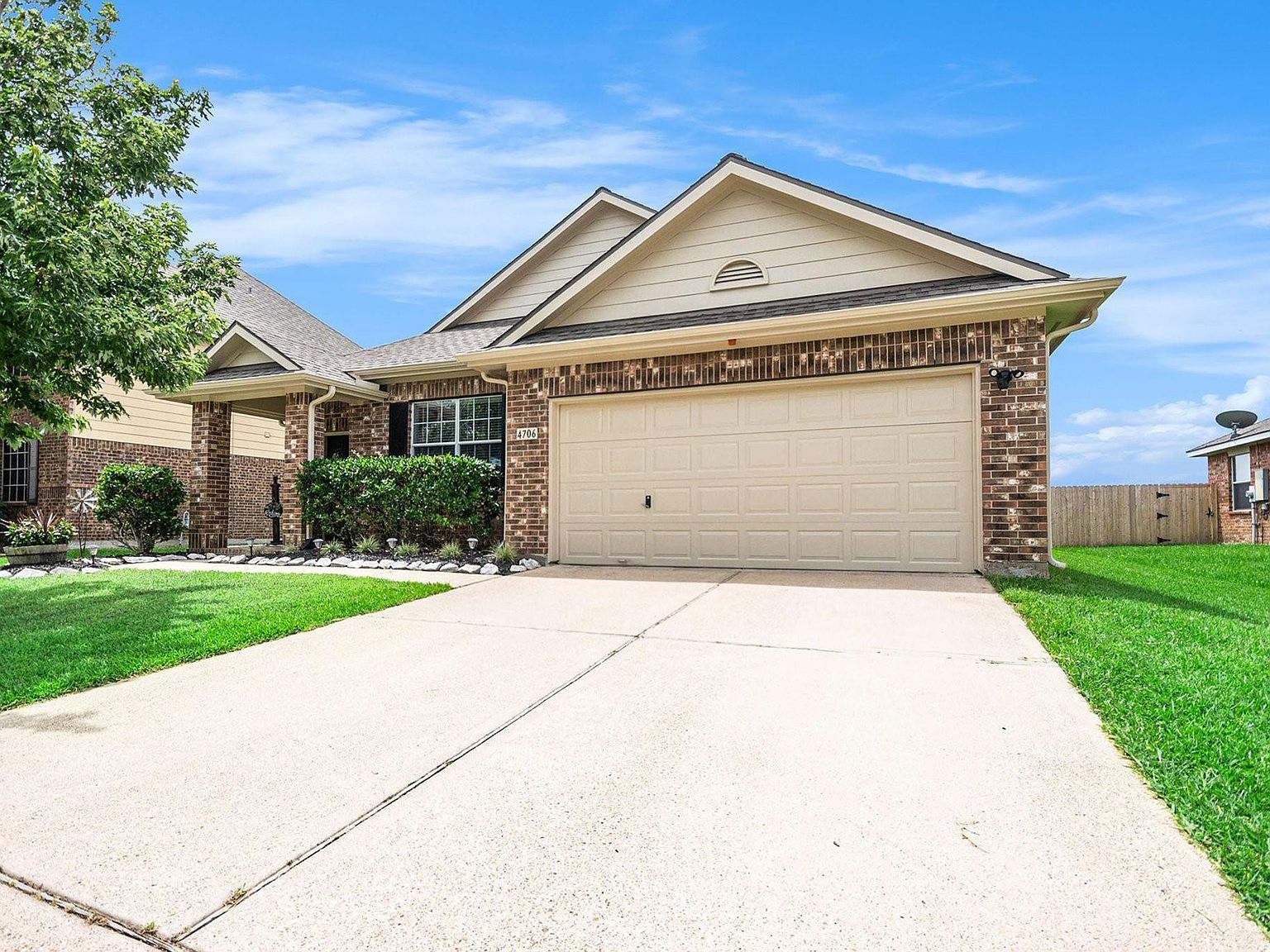 4706 Shale Dr Baytown, TX 77521 - Thumbnail 4