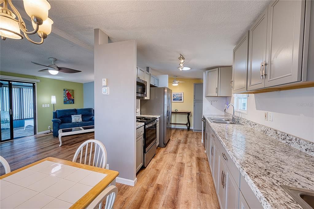 6269 Parakeet Rd Englewood, FL 34224 - Thumbnail 4