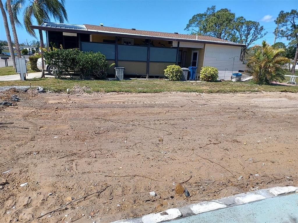 213 Lazy River Rd North Port, FL 34287 - Thumbnail 4