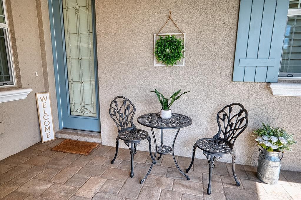 2945 Trustee Ave Sarasota, FL 34243 - Thumbnail 4