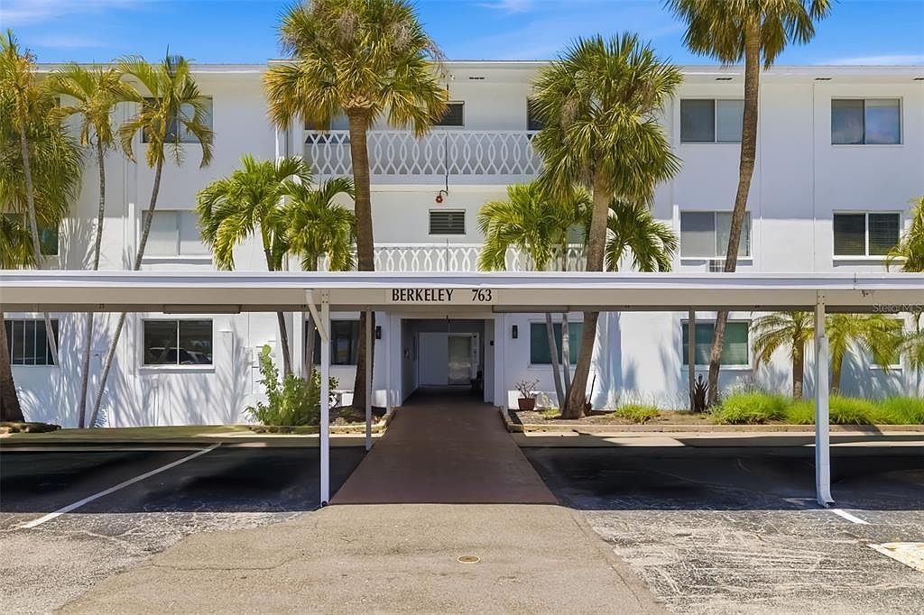 763 John Ringling Blvd #22 Sarasota, FL 34236 - Thumbnail 4