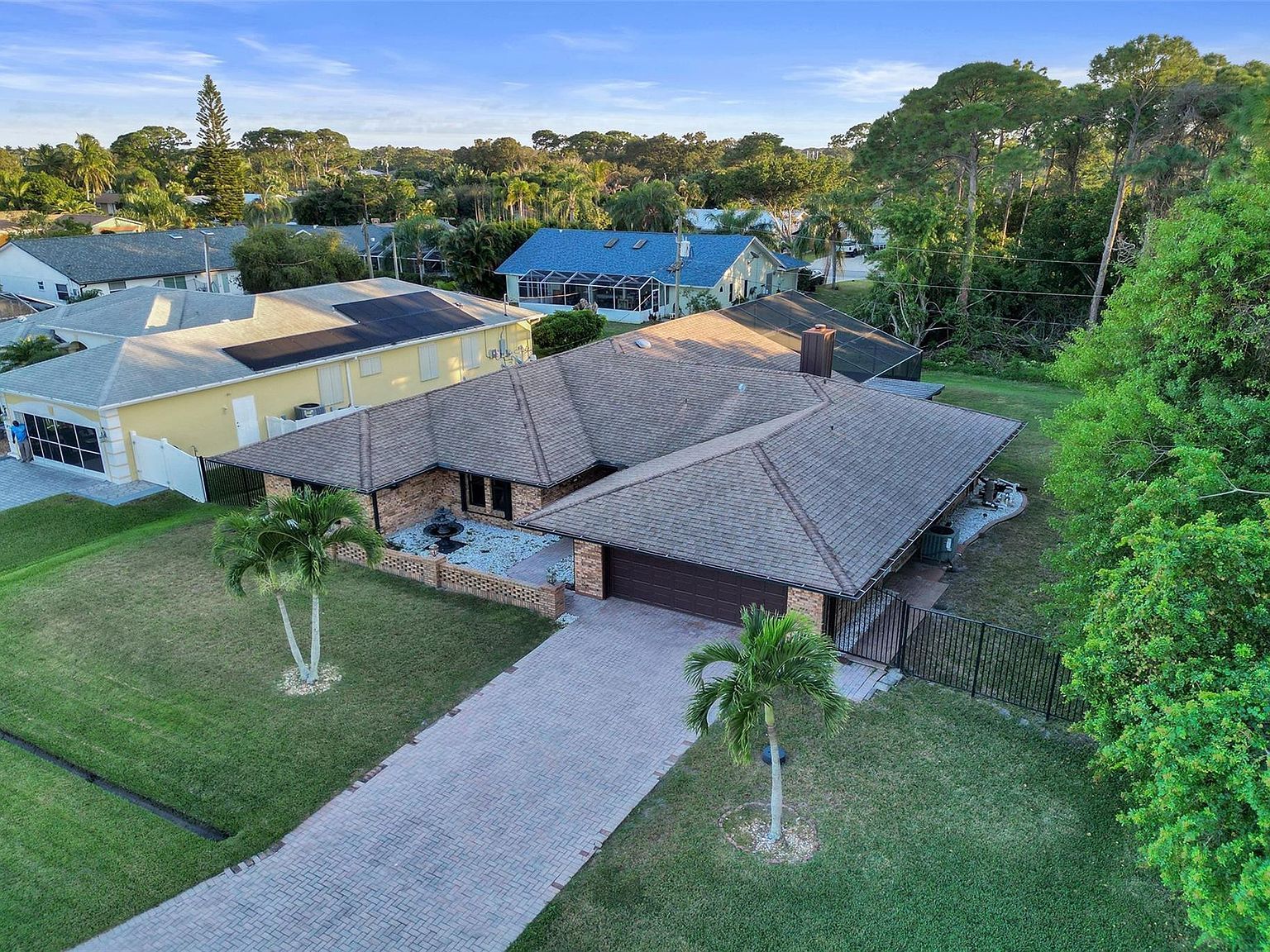 766 SE Cavern Ave Port Saint Lucie, FL 34983 - Thumbnail 4