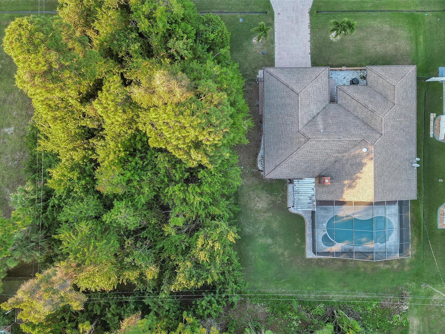 750 SE Cavern Ave Port Saint Lucie, FL 34983 - Thumbnail 4