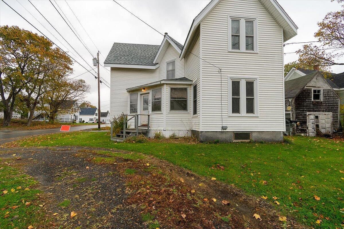 113 Pleasant St Rockland, ME 04841 - Thumbnail 4