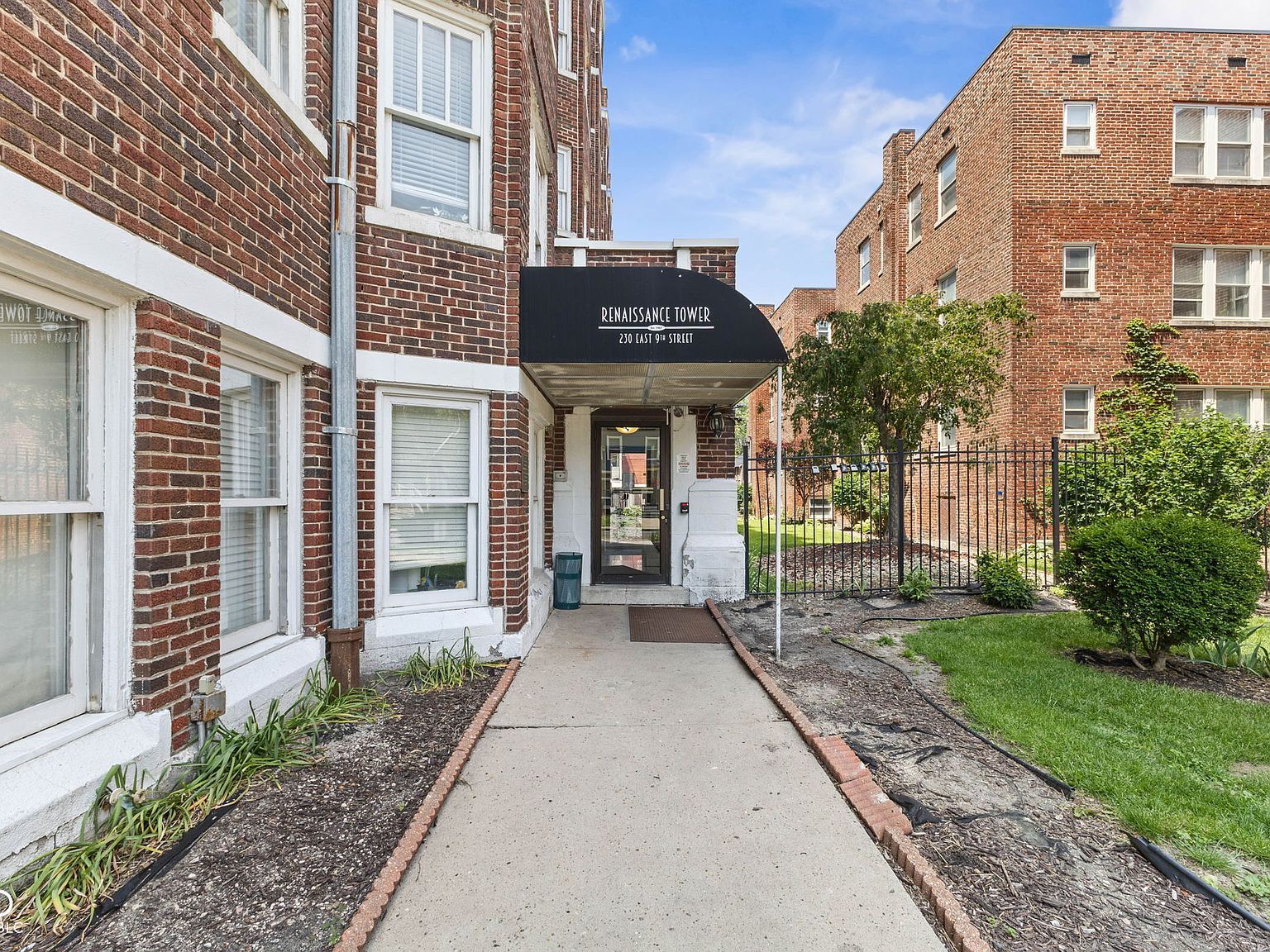 230 E 9th St APT 601 Indianapolis, IN 46204 - Thumbnail 4