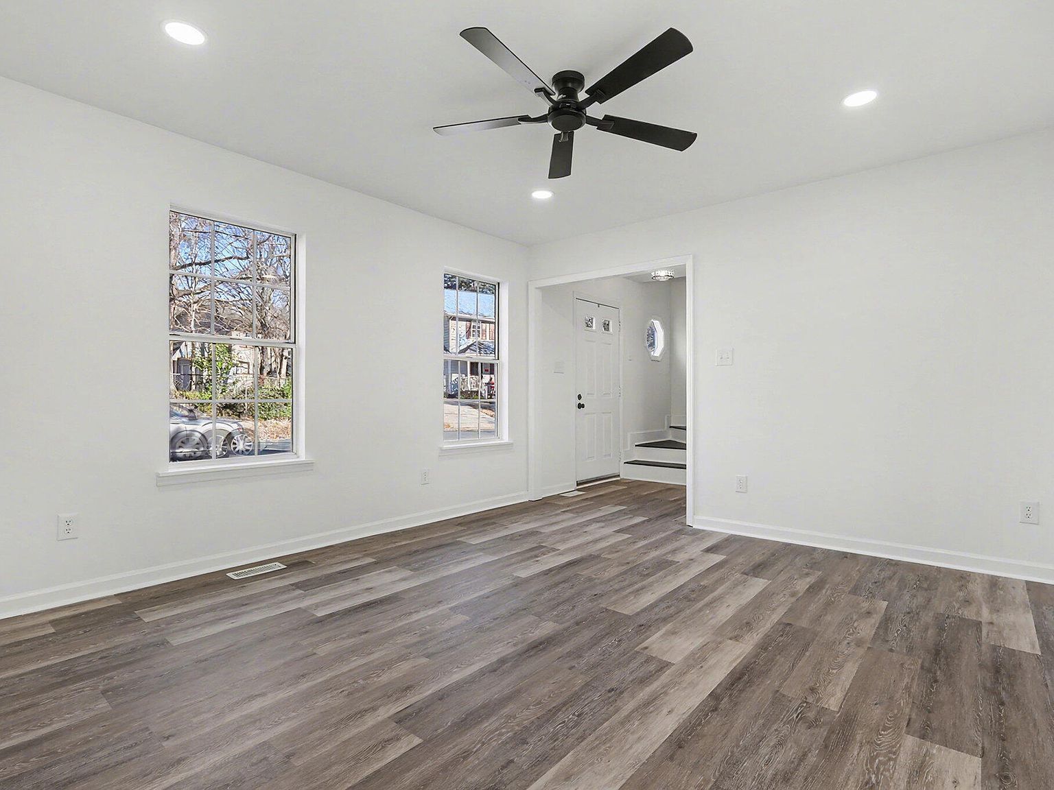 4311 White Cliff Ln Durham, NC 27712 - Thumbnail 4