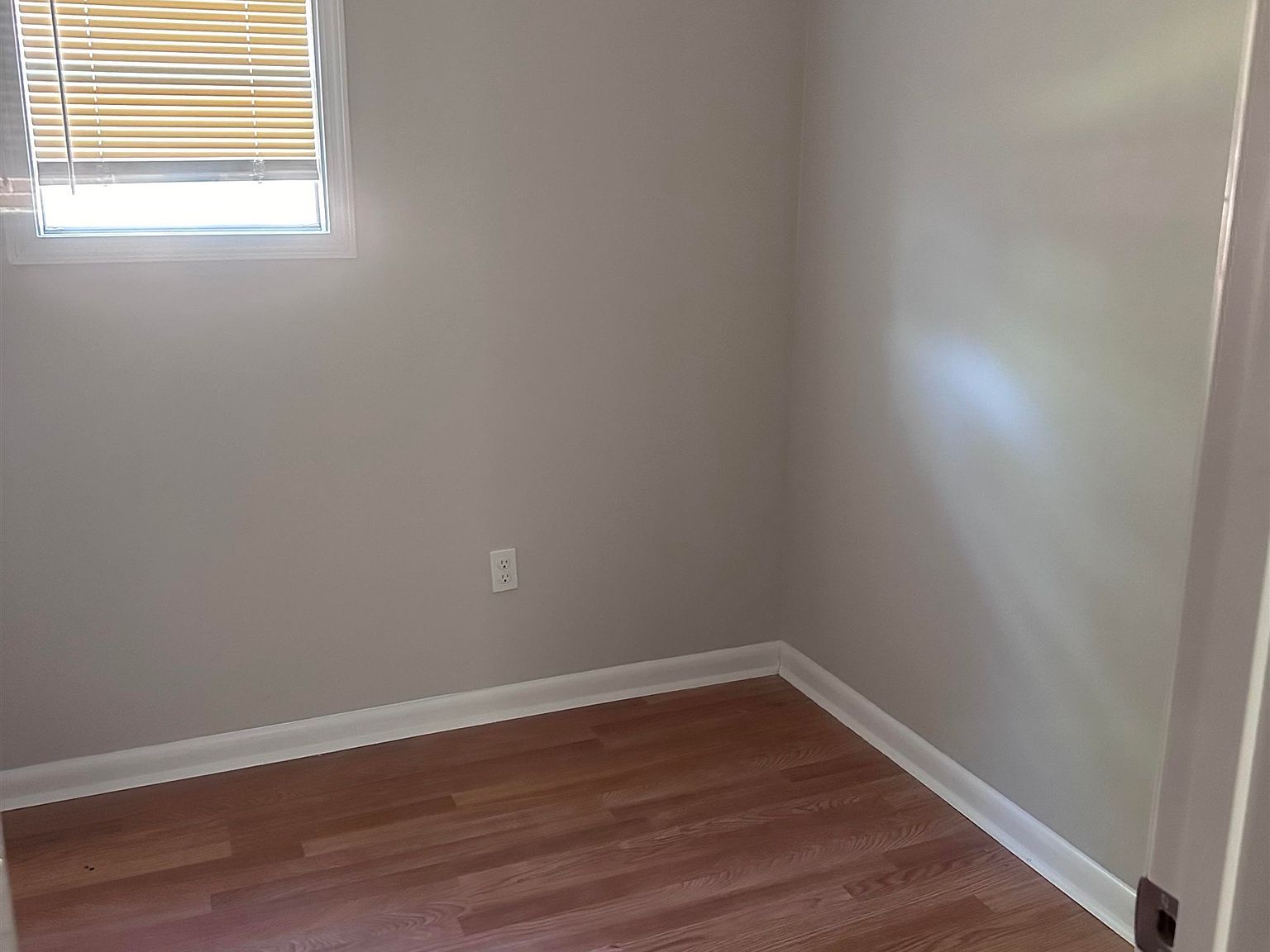 2498 Vandale Ave Memphis, TN 38108 - Thumbnail 4