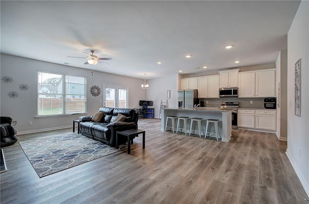 102 Crowley Dr Calhoun, GA 30701 - Thumbnail 4