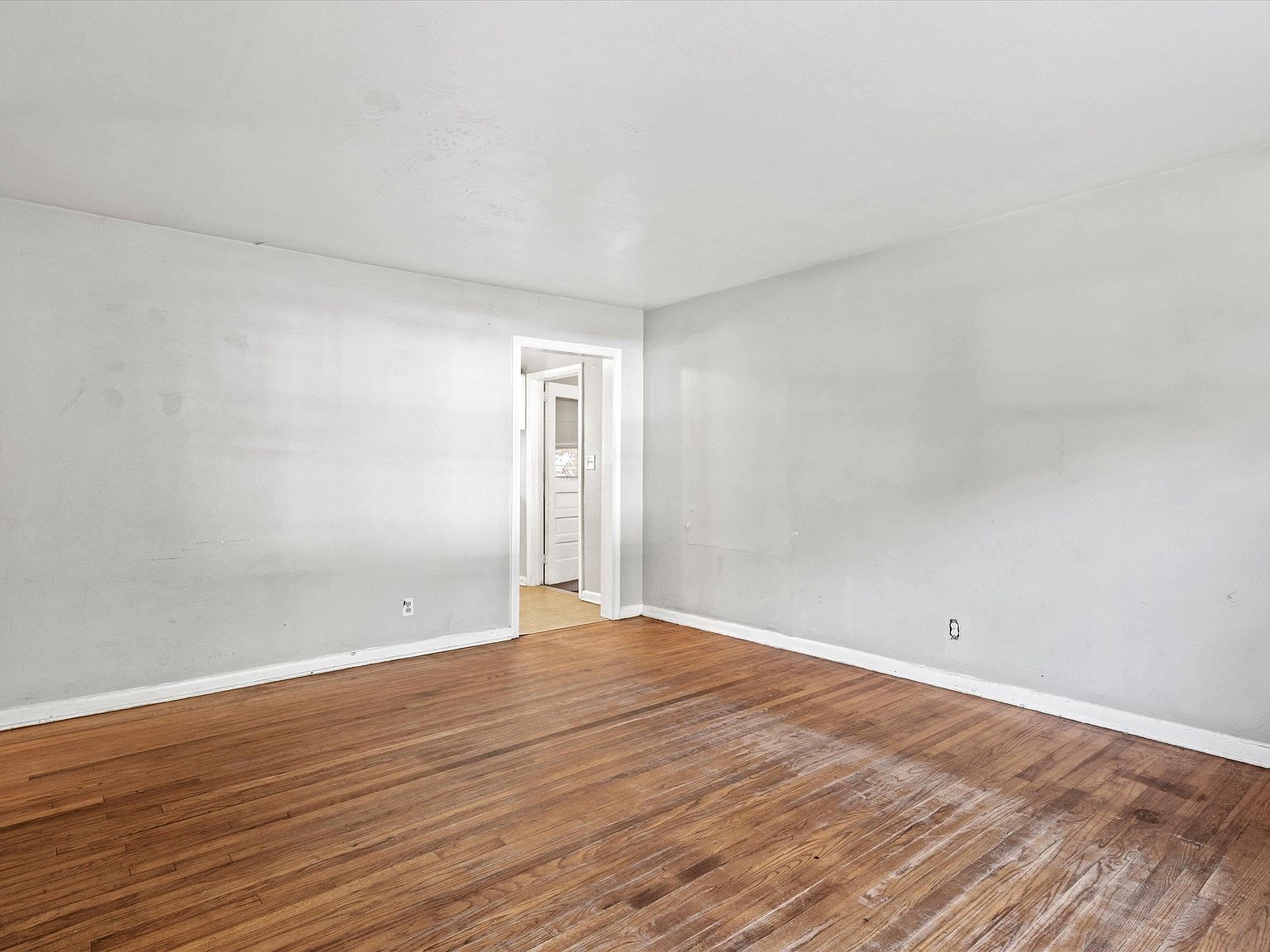 1641 Mayhew St Tallahassee, FL 32304 - Thumbnail 4