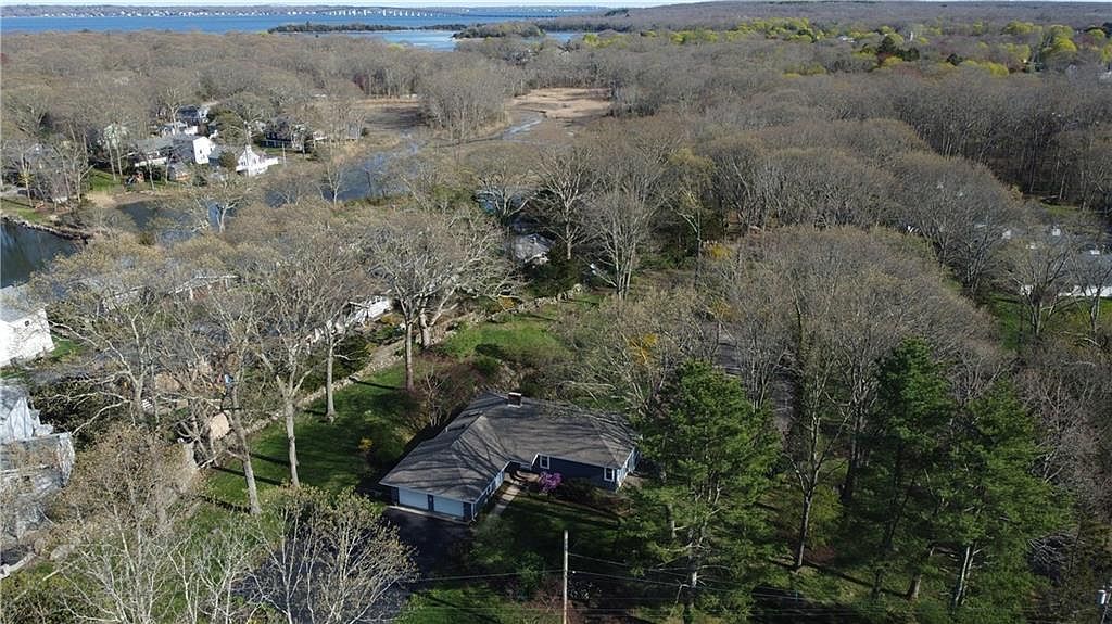 63 Duck Cove Rd North Kingstown, RI 02852 - Thumbnail 4