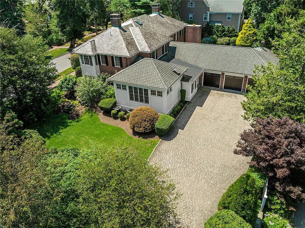 140 Freeman Pkwy Providence, RI 02906 - Thumbnail 4