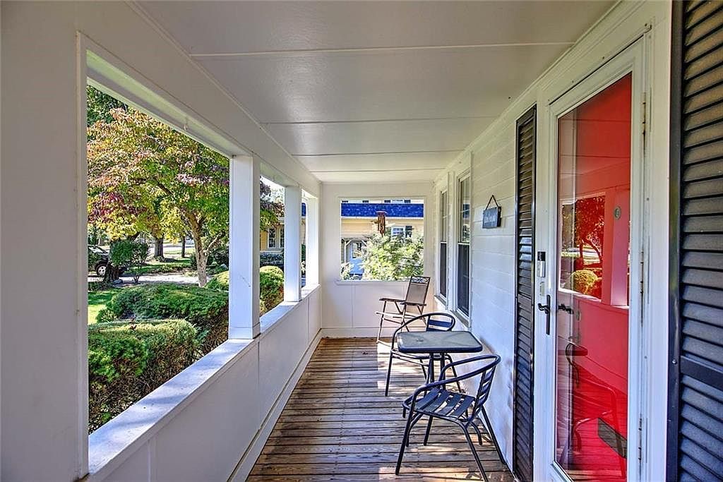 3383 W Shore Rd Warwick, RI 02886 - Thumbnail 4