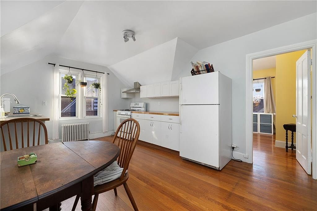 377 Hope St APT 3 Providence, RI 02906 - Thumbnail 4