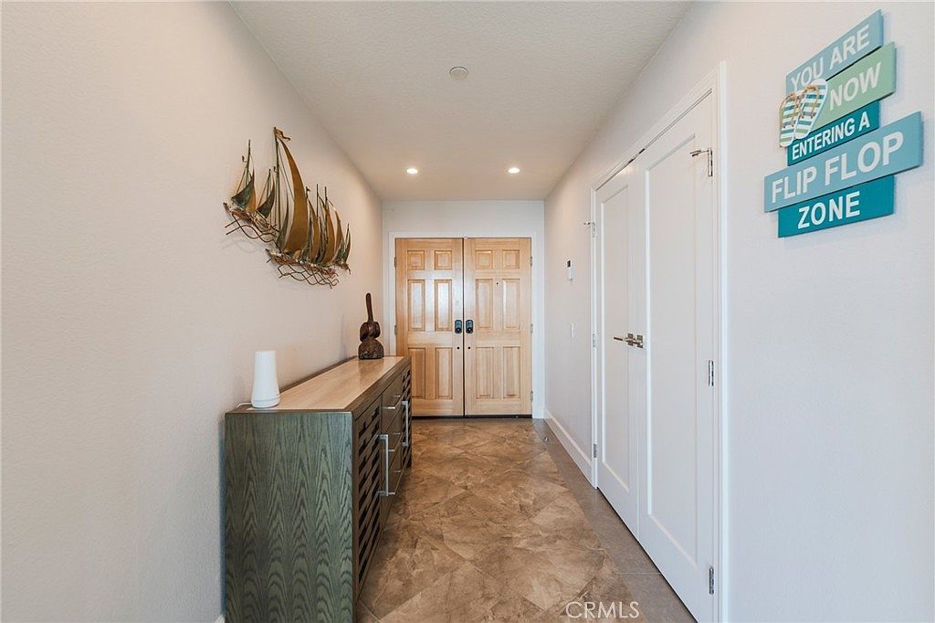 230 Lille Ln APT 113 Newport Beach, CA 92663 - Thumbnail 4