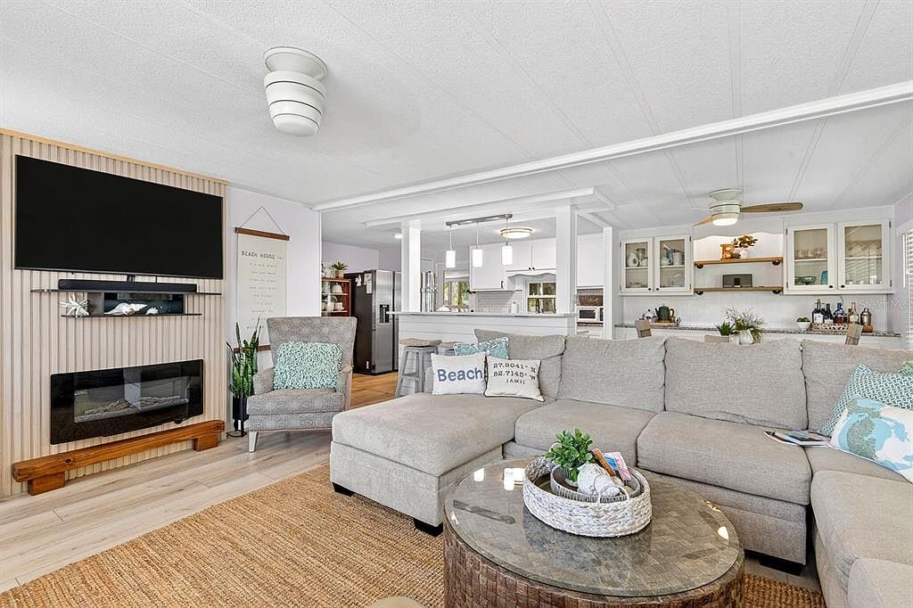 76 Caballo Way Bradenton, FL 34209 - Thumbnail 4