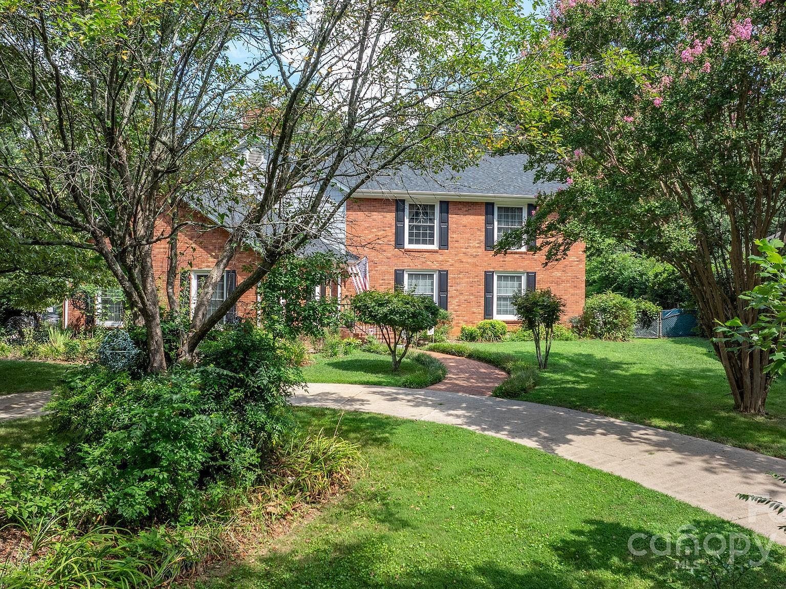 1750 5th Street Dr NW Hickory, NC 28601 - Thumbnail 4