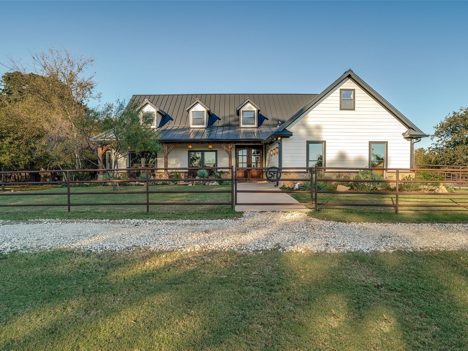 205 County Road 243 Tioga, TX 76233 - Thumbnail 4