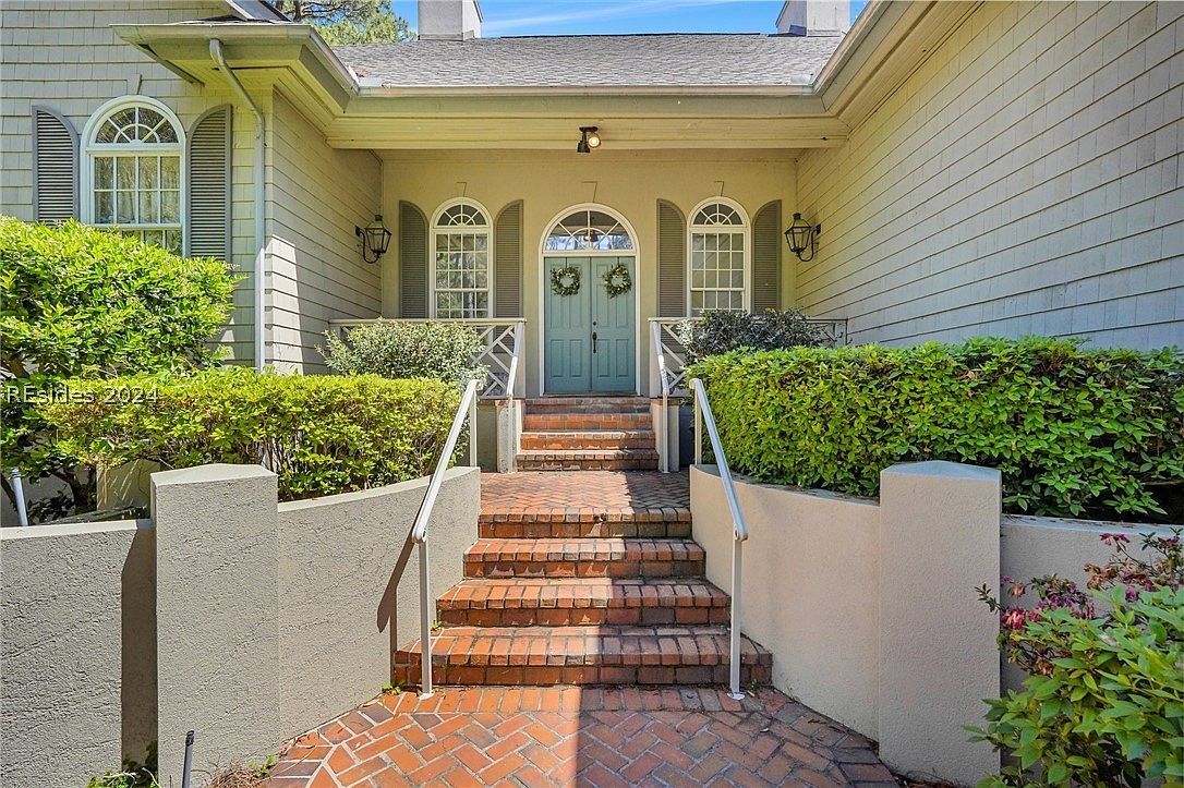 18 Combahee Rd Hilton Head Island, SC 29928 - Thumbnail 4