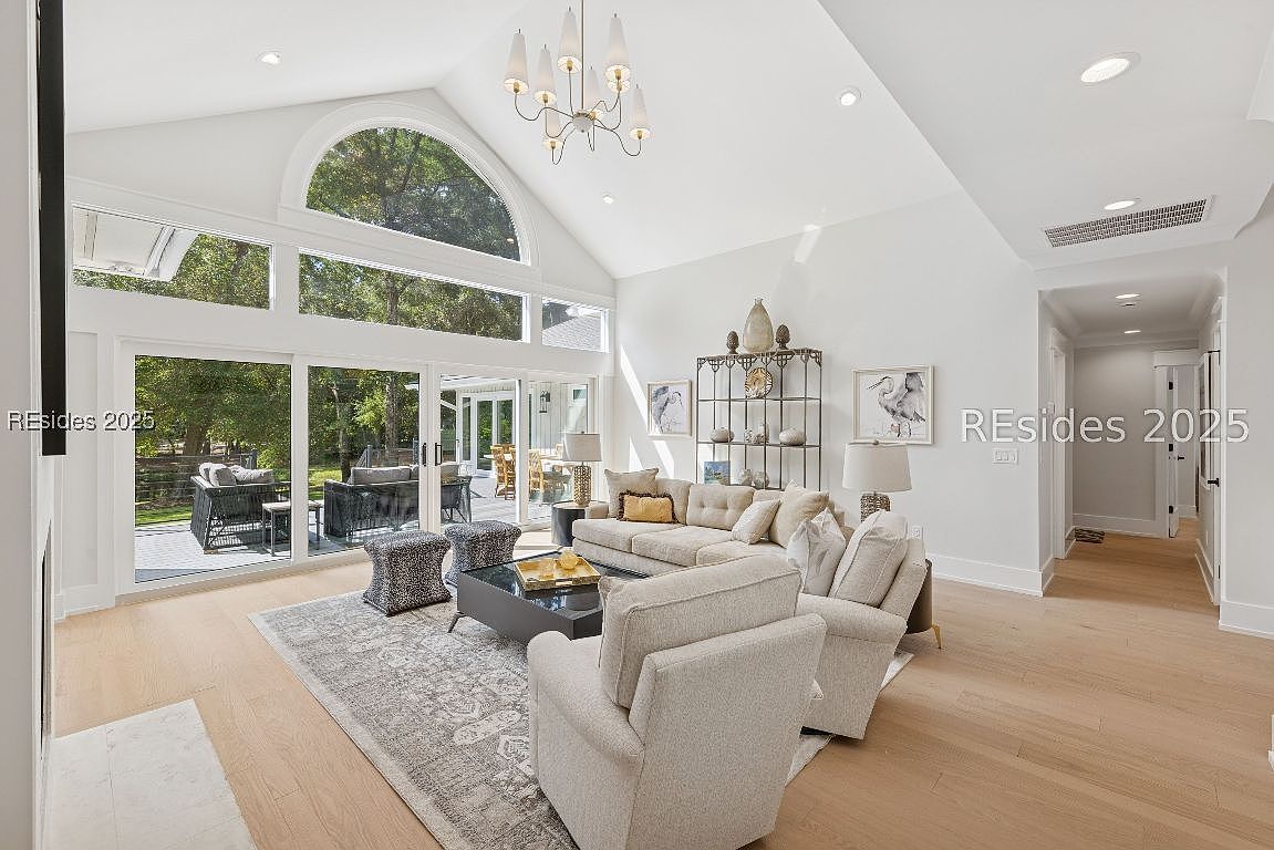 31 Governors Rd Hilton Head Island, SC 29928 - Thumbnail 4