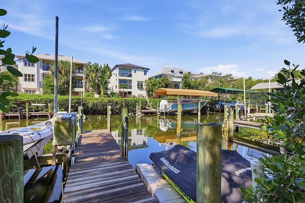 7107 Hawks Harbor Cir Bradenton, FL 34207 - Thumbnail 4
