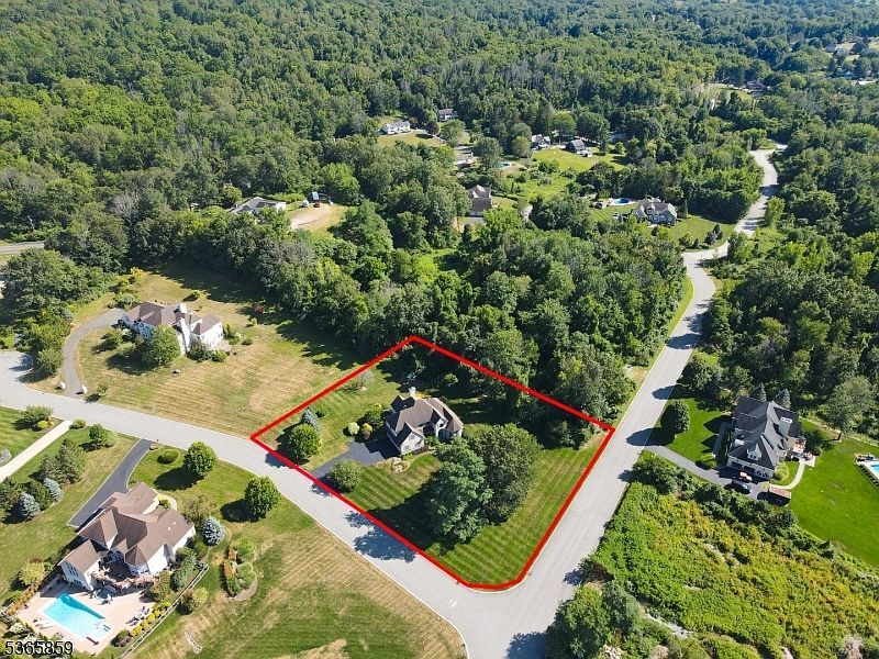 2 Sutton Ct Hamburg, NJ 07419 - Thumbnail 4