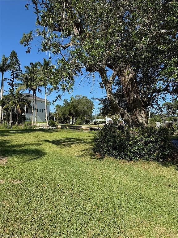 27559 Big Bend Rd Bonita Springs, FL 34134 - Thumbnail 4