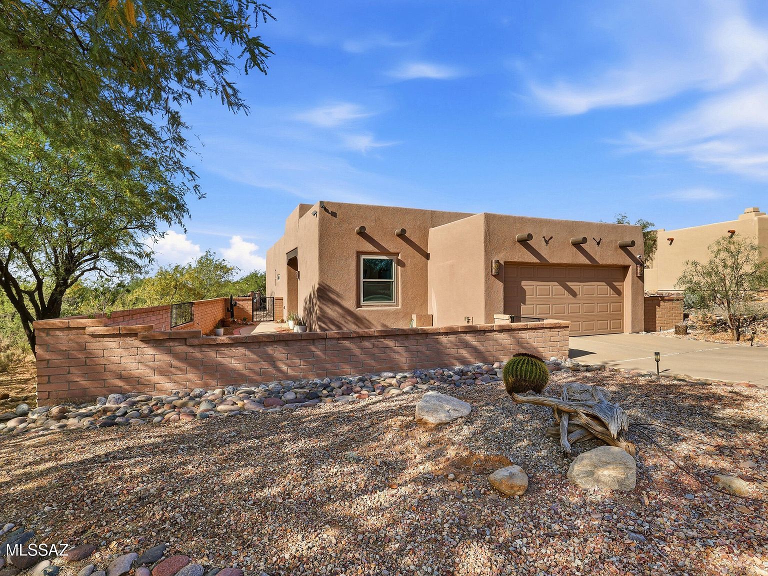 681 E Armor Springs Pl Green Valley, AZ 85614 - Thumbnail 4