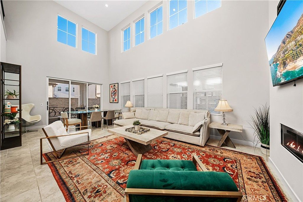 151 Fremont Lake Forest, CA 92630 - Thumbnail 4