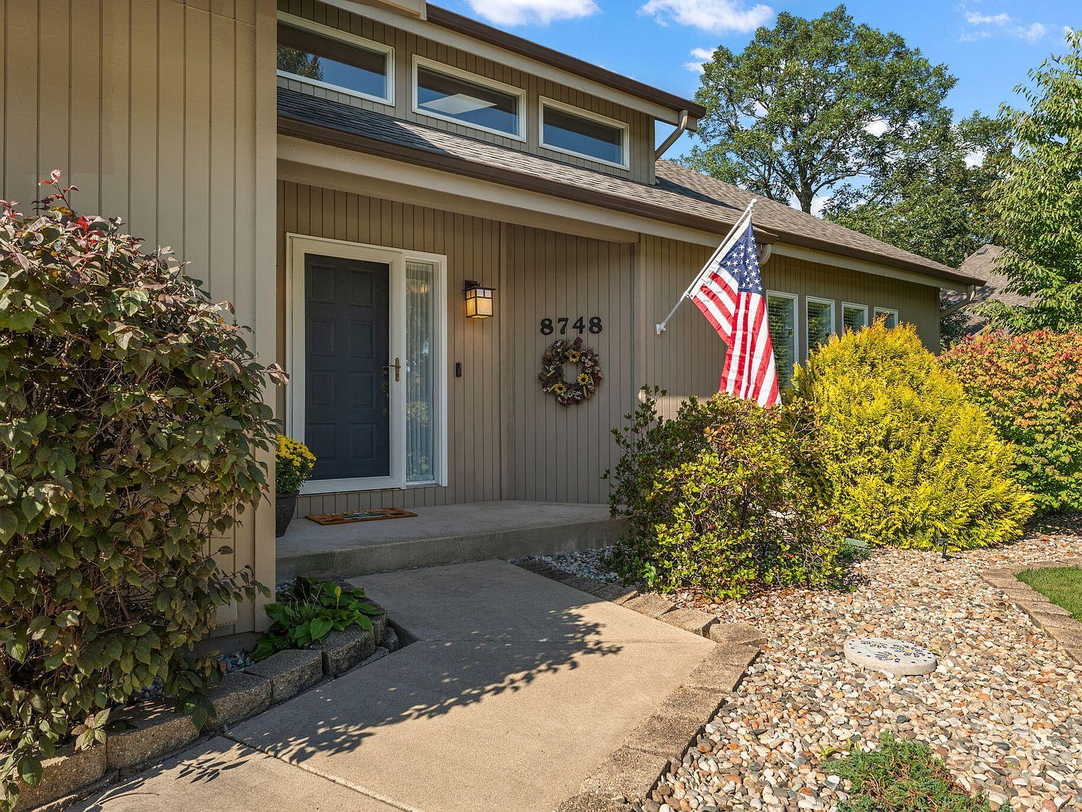 8748 Durbin Ln Crown Point, IN 46307 - Thumbnail 4