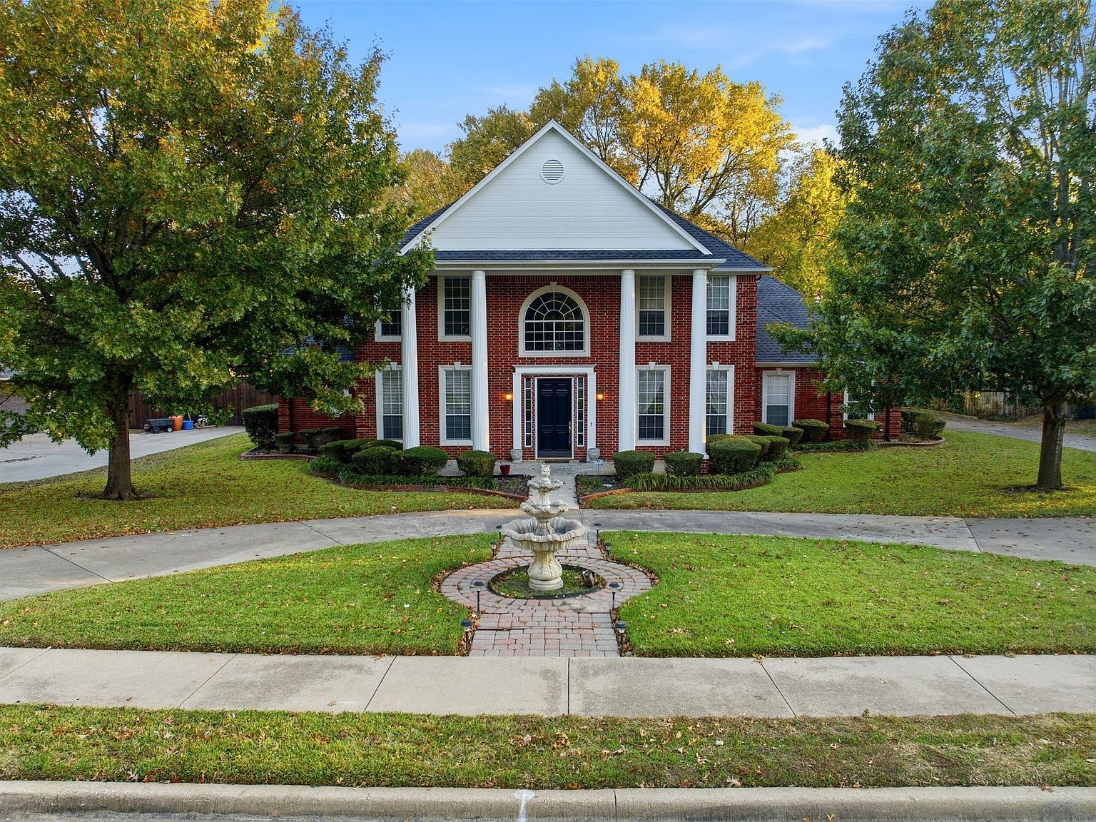 1860 Plum Creek Dr Midlothian, TX 76065 - Thumbnail 4