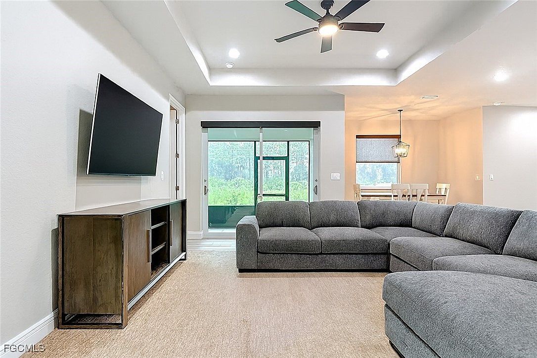 1014 Lockwood St Labelle, FL 33935 - Thumbnail 4